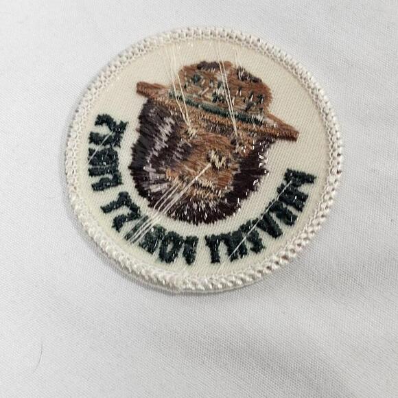 Vintage SMOKEY THE BEAR Prevent Forest Fires Twill Embroidered PATCH Souvenir 2" - Picture 2 of 3